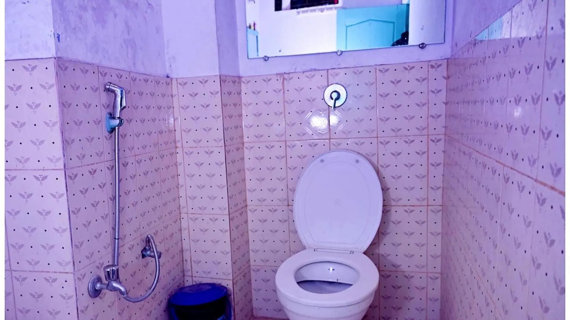 Budget Hotel Banaras # Rest Near Ganga River & Kashi Vishwanath Temple - Fully Air Conditioned Rooms With Wi-Fi #Prime Location - Best Seller In Varanasi